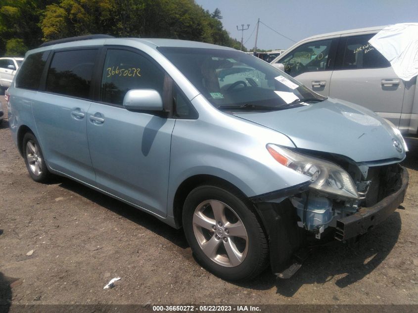 2015 TOYOTA SIENNA LE - 5TDKK3DCXFS558596