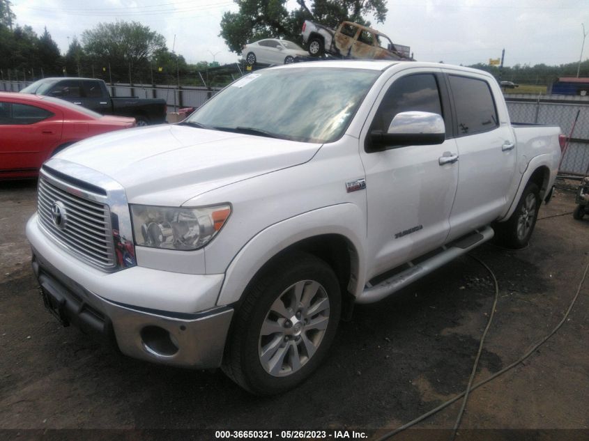 2013 TOYOTA TUNDRA 4WD TRUCK LTD/PLATINUM - 5TFHW5F10DX281938
