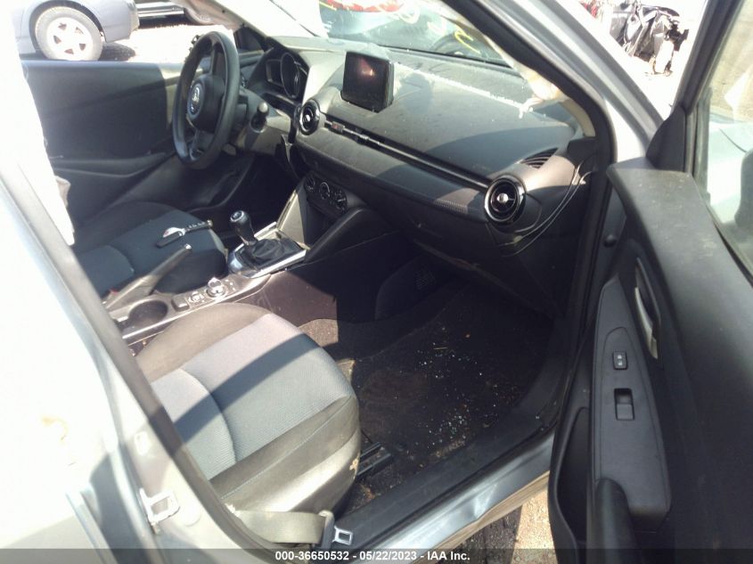 2019 TOYOTA YARIS SEDAN L/LE/XLE 3MYDLBYV0KY500657
