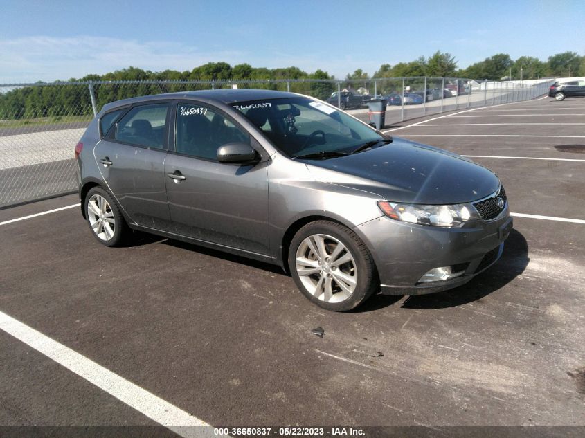 2013 KIA FORTE 5-DOOR SX - KNAFW5A30D5670474
