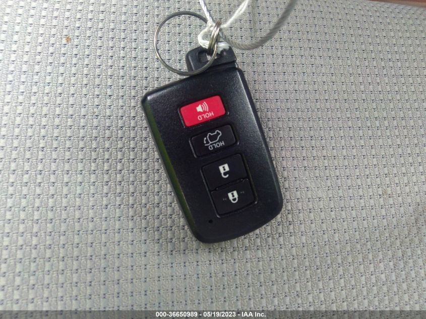 2017 TOYOTA RAV4 XLE - JTMWFREV6HJ143218