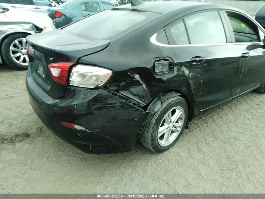 2018 CHEVROLET CRUZE LT - 1G1BE5SM6J7197510