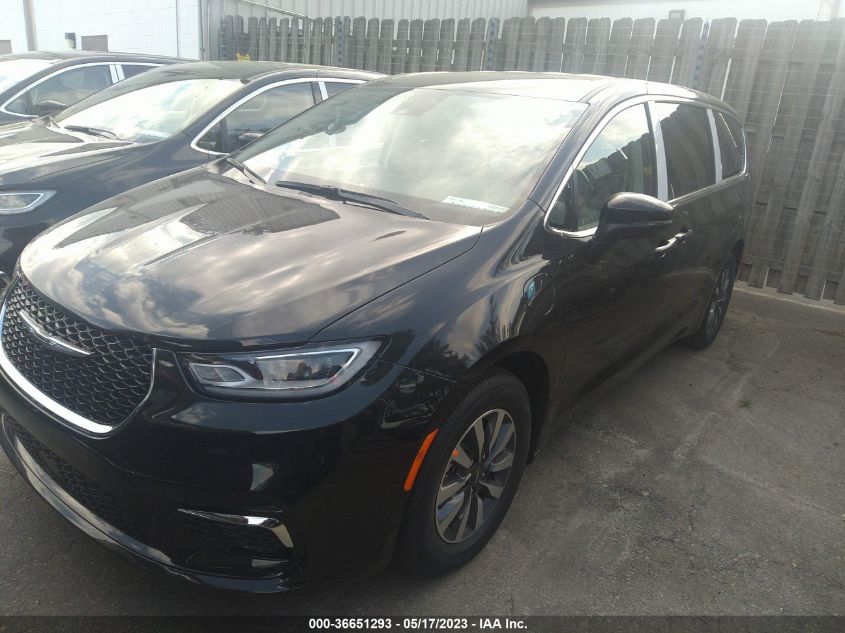 2023 CHRYSLER PACIFICA HYBRID TOURING L - 2C4RC1L76PR562319