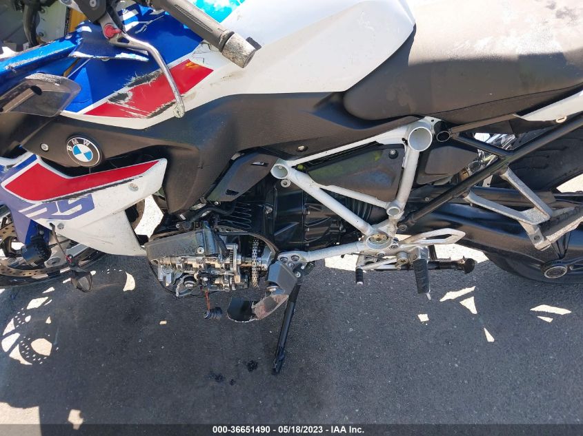 2023 BMW R 1250 RS - WB10M8308P6G95012