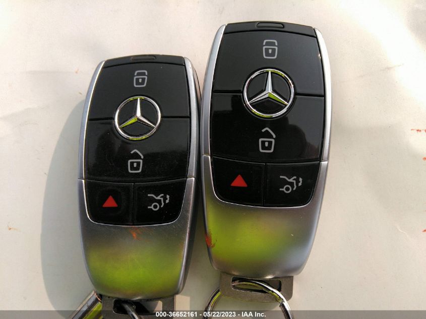 2017 MERCEDES-BENZ E-CLASS E 300 - WDDZF4KB5HA175027