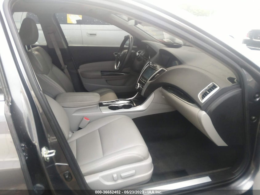 VIN 19UUB2F39KA004572 2019 ACURA TLX