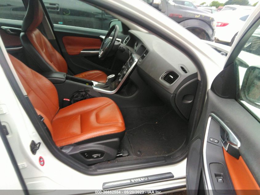 2013 VOLVO S60 T5 - YV1612FS5D2207628