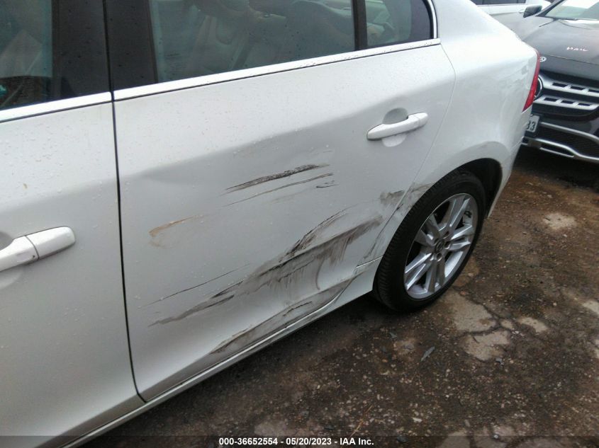 2013 VOLVO S60 T5 - YV1612FS5D2207628