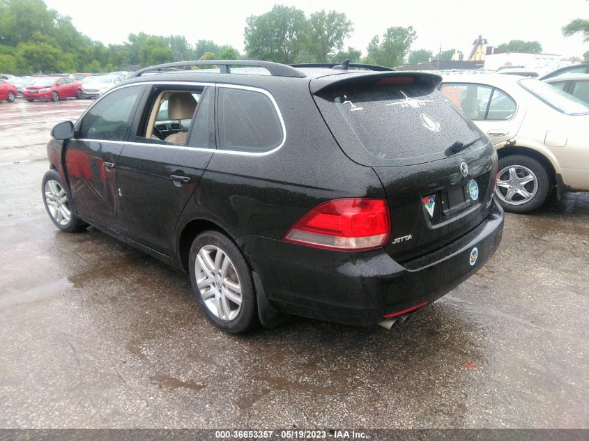 2013 VOLKSWAGEN JETTA SPORTWAGEN TDI - 3VWML7AJ2DM631003