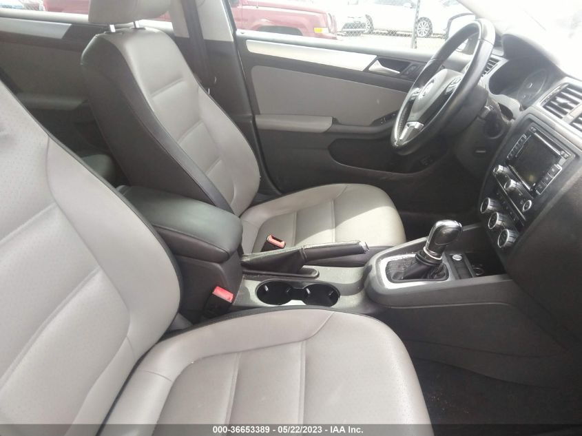 2013 VOLKSWAGEN JETTA SEDAN HYBRID SEL 3VW637AJXDM225169