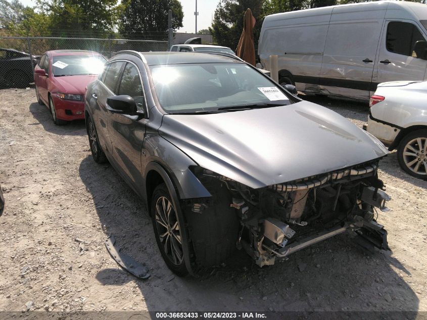 2017 INFINITI QX30 PREMIUM - SJKCH5CR1HA022704