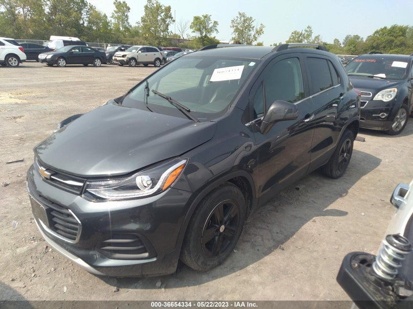 VIN KL7CJLSB3JB674415 2018 CHEVROLET TRAX LT