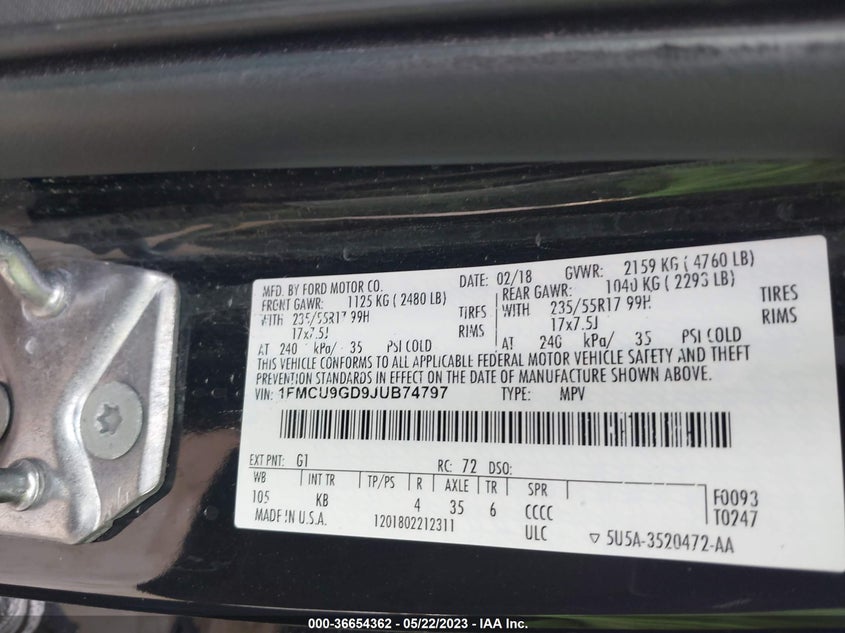 VIN 1FMCU9GD9JUB74797 2018 FORD ESCAPE SE