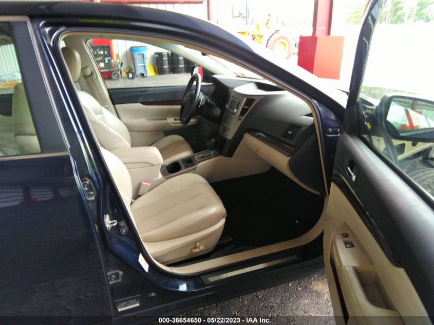2014 SUBARU LEGACY 2.5I LIMITED - 4S3BMBL62E3008597