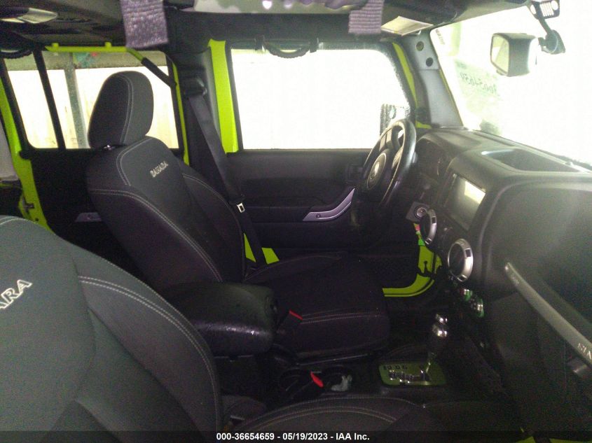 2017 JEEP WRANGLER UNLIMITED SAHARA - 1C4BJWEG3HL504020