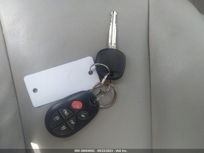 2014 TOYOTA SIENNA LTD/XLE - 5TDDK3DC3ES074521