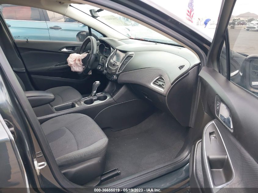 2018 CHEVROLET CRUZE LT - 1G1BE5SM1J7227562