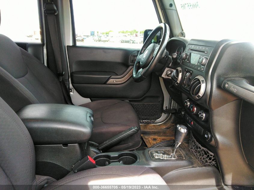 2014 JEEP WRANGLER UNLIMITED SPORT - 1C4BJWDGXEL133466