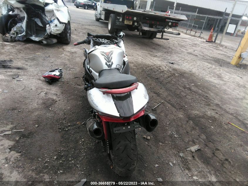 2022 SUZUKI GSX1300 RR JS1EJ11B1N7100884