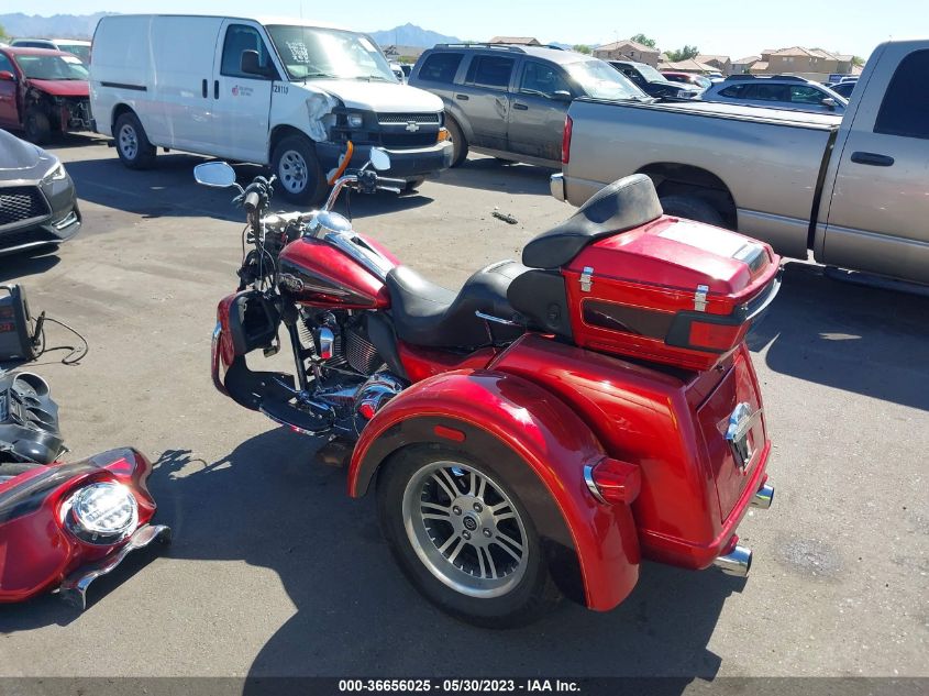 2012 HARLEY-DAVIDSON FLHTCUTG TRI GLIDE ULTRA CLASSIC 1HD1MAM11CB856061