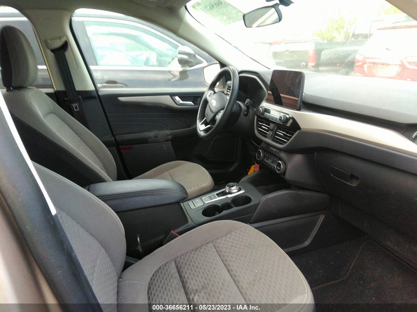 VIN 1FMCU9G65MUB22458 2021 FORD ESCAPE SE