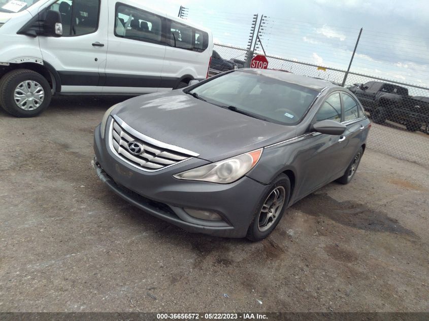 2013 HYUNDAI SONATA SE - 5NPEC4AC5DH519213