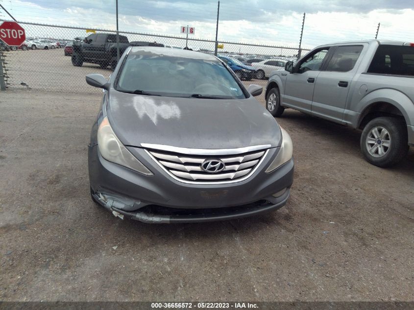 2013 HYUNDAI SONATA SE - 5NPEC4AC5DH519213