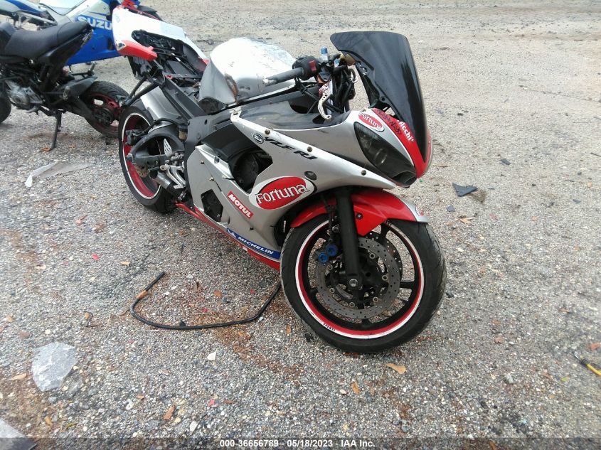 2003 YAMAHA YZFR6 L - JYARJ06E93A003173