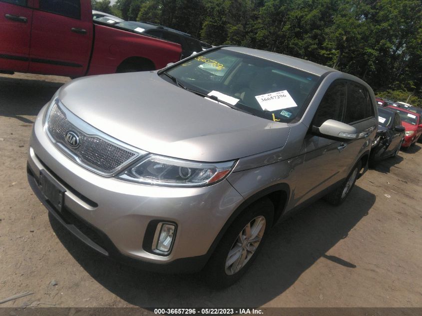 2015 KIA SORENTO LX - 5XYKT3A64FG620406