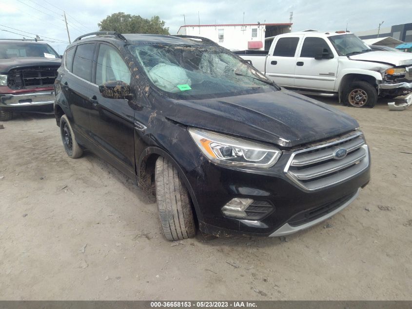 2017 FORD ESCAPE SE - 1FMCU0GD9HUD35364