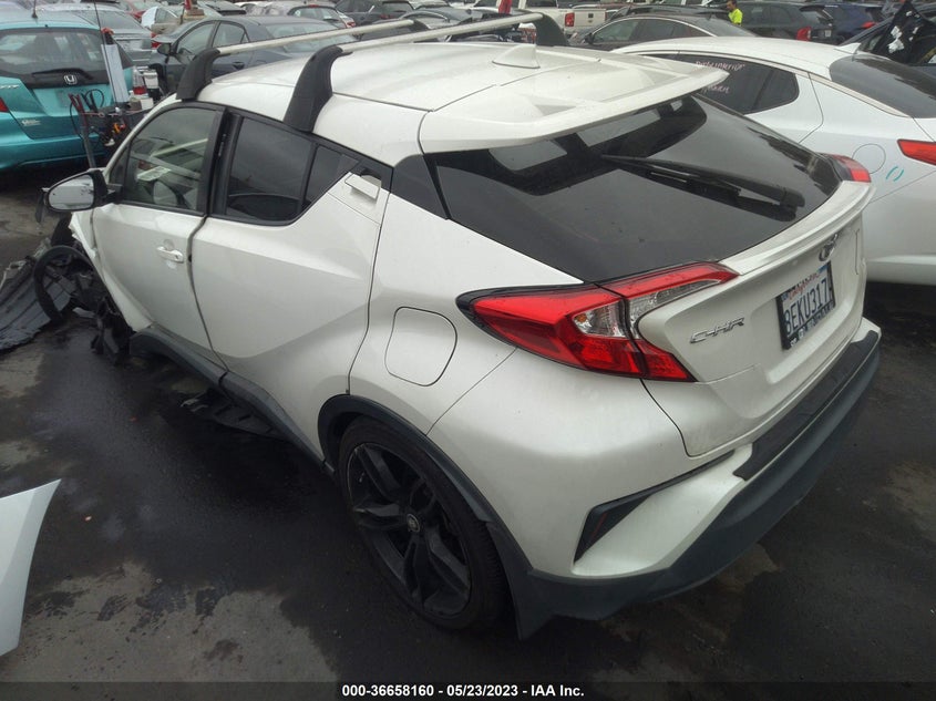 VIN JTNKHMBX4J1002876 2018 TOYOTA C-HR XLE