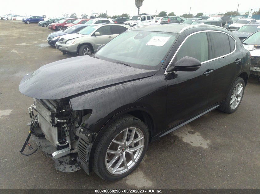 VIN ZASPAKBN6M7D09556 2021 ALFA ROMEO STELVIO TI