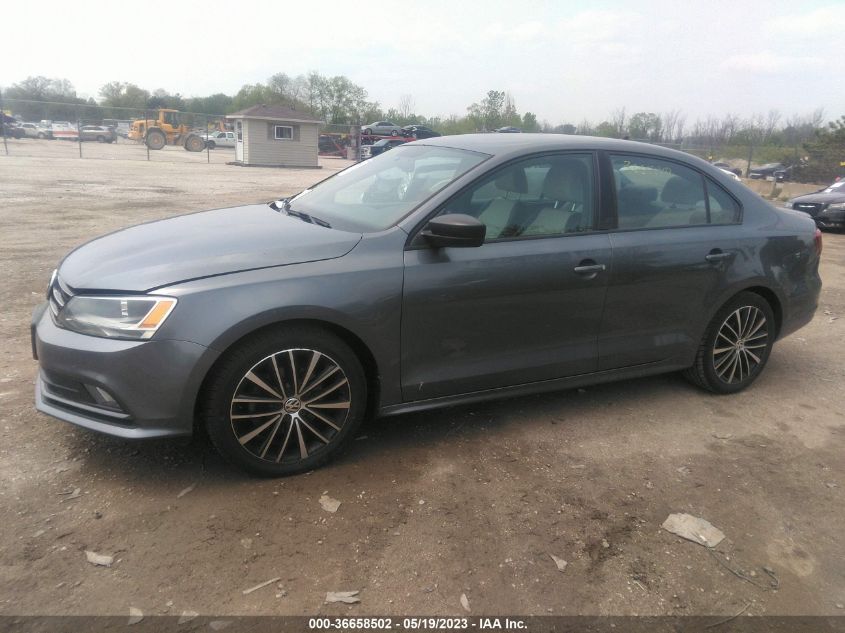 2015 VOLKSWAGEN JETTA SEDAN 1.8T SPORT - 3VWD17AJ3FM221092