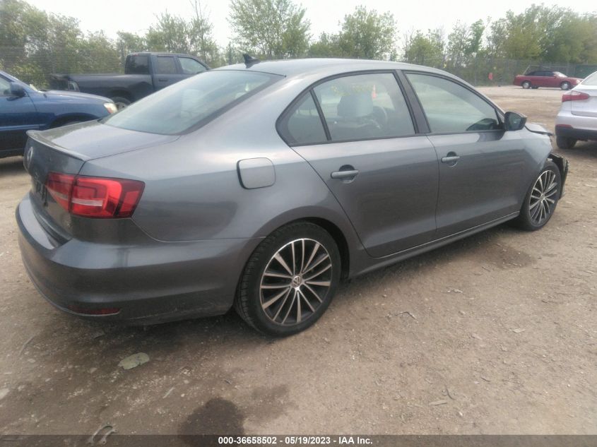 2015 VOLKSWAGEN JETTA SEDAN 1.8T SPORT - 3VWD17AJ3FM221092