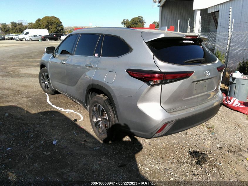 2020 TOYOTA HIGHLANDER XLE - 5TDGZRBH8LS517883
