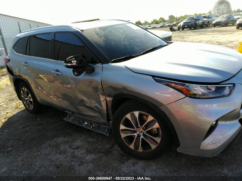 2020 TOYOTA HIGHLANDER XLE - 5TDGZRBH8LS517883