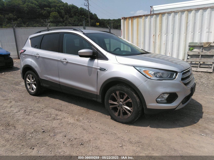 VIN 1FMCU0GDXHUB78105 2017 FORD ESCAPE SE