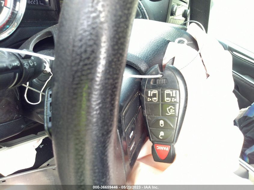 2013 DODGE GRAND CARAVAN SXT - 2C4RDGCG4DR609682