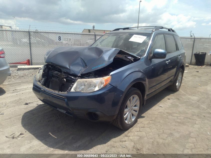 2013 SUBARU FORESTER 2.5X PREMIUM - JF2SHADC7DH435585