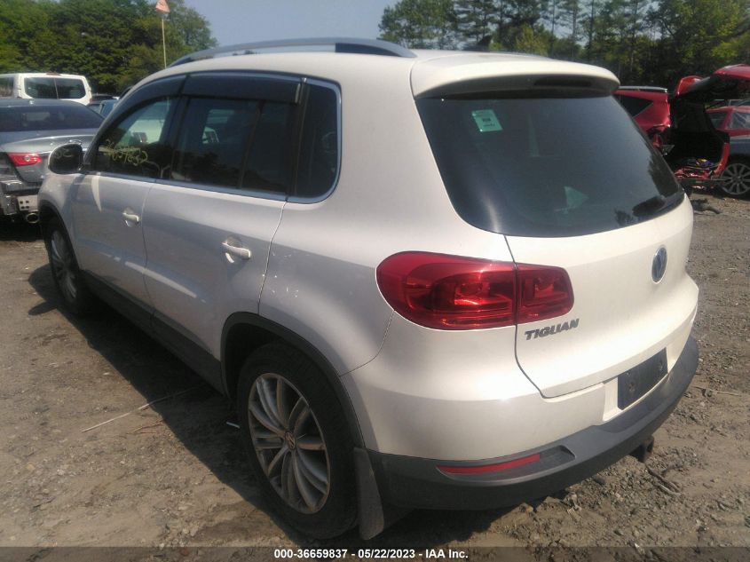 2013 VOLKSWAGEN TIGUAN SE W/SUNROOF & NAV - WVGBV7AXXDW537858