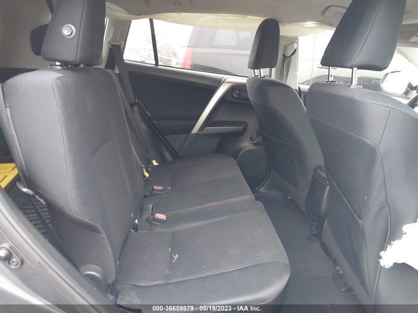 VIN JTMZFREV6JJ189232 2018 TOYOTA RAV4 LE