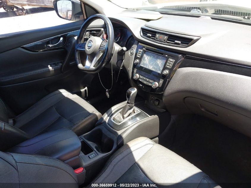 2017 NISSAN ROGUE SPORT SL - JN1BJ1CP4HW001474