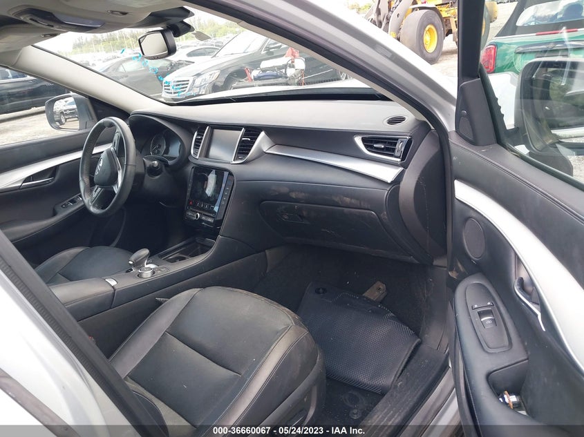 VIN 3PCAJ5M17KF121226 2019 INFINITI QX50 ESSENTIAL