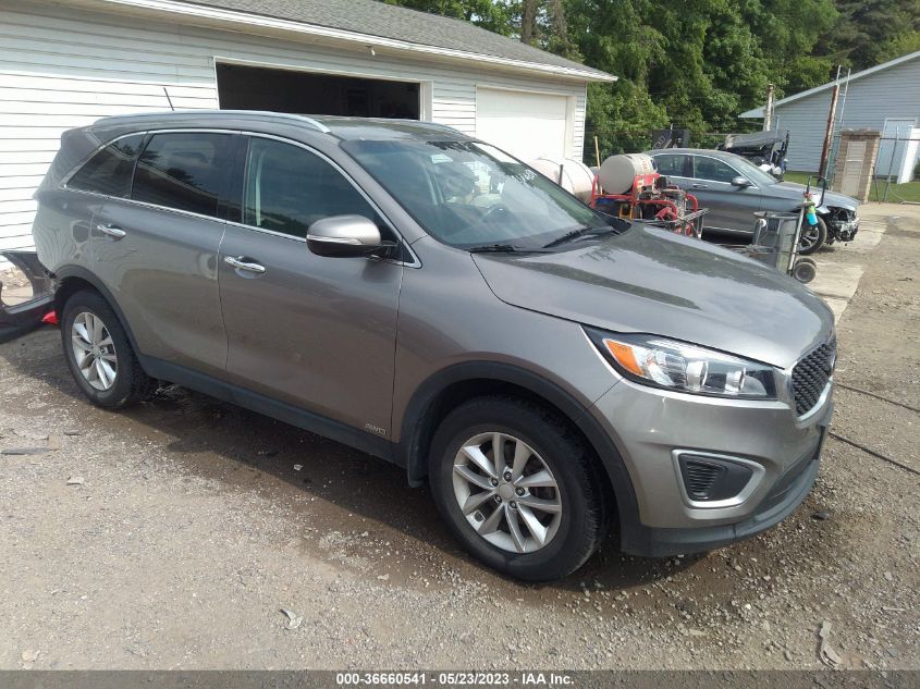 2016 KIA SORENTO LX - 5XYPGDA33GG140655