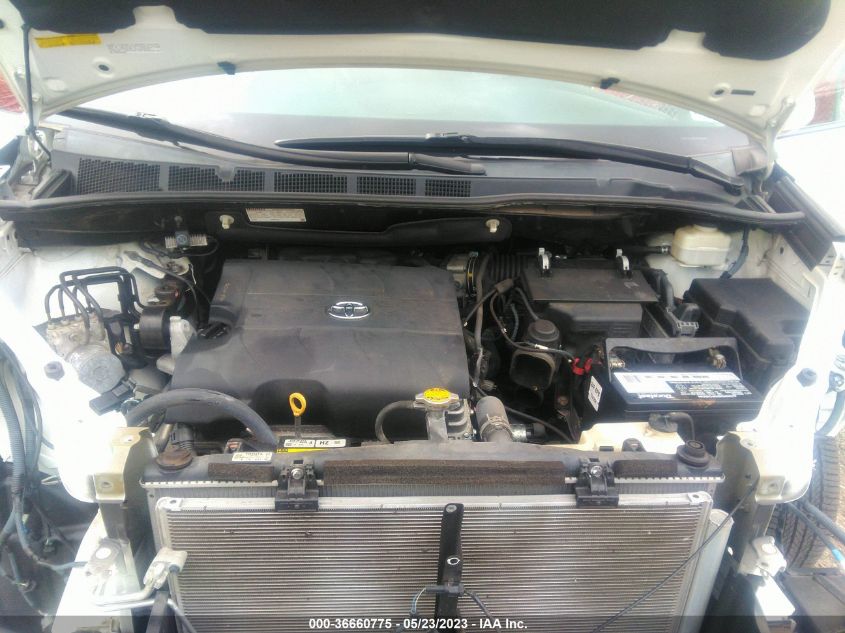 2015 TOYOTA SIENNA XLE - 5TDDK3DC0FS125703