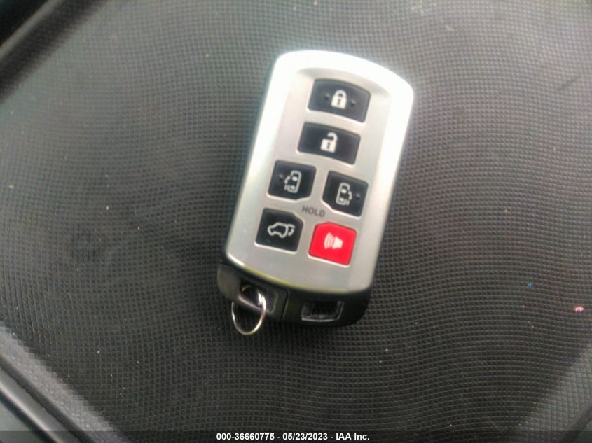 2015 TOYOTA SIENNA XLE - 5TDDK3DC0FS125703