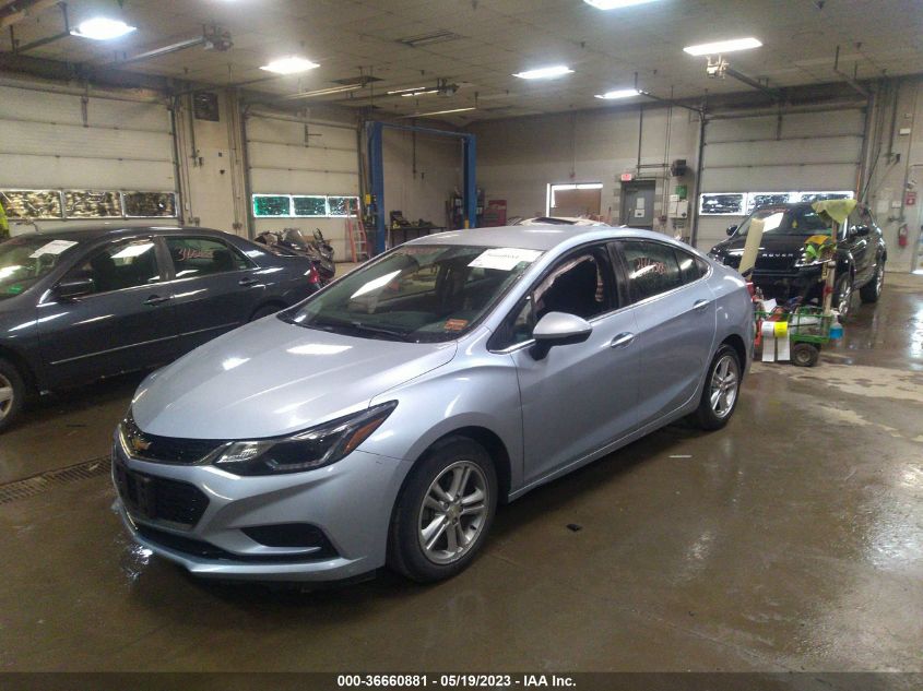 2018 CHEVROLET CRUZE LT - 1G1BE5SM9J7140654
