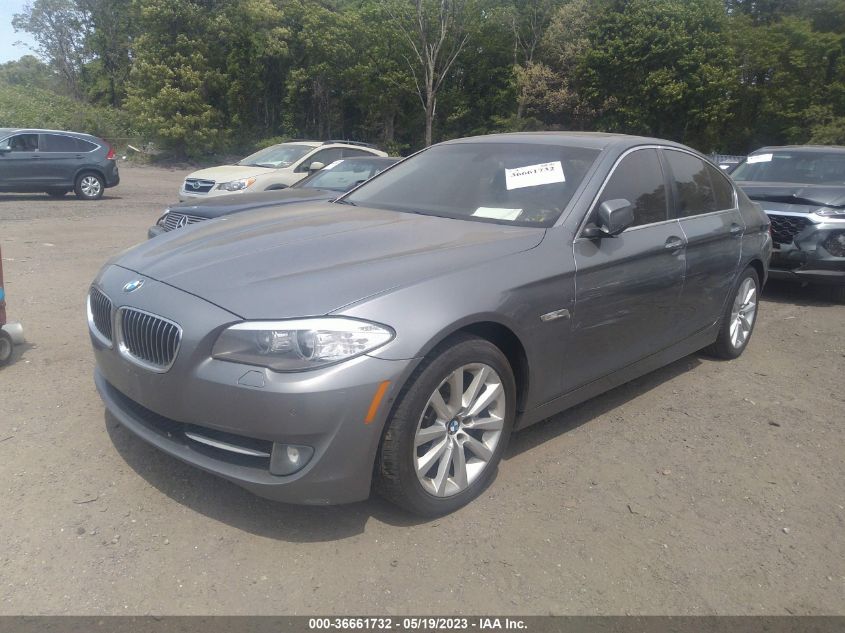 2013 BMW 5 SERIES 528I XDRIVE - WBAXH5C50DD107346