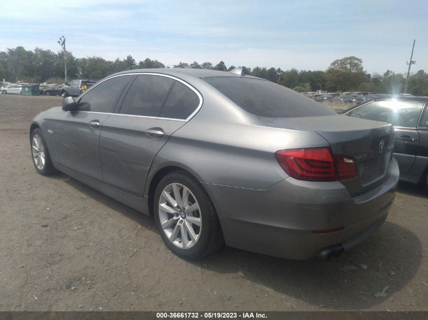 2013 BMW 5 SERIES 528I XDRIVE - WBAXH5C50DD107346