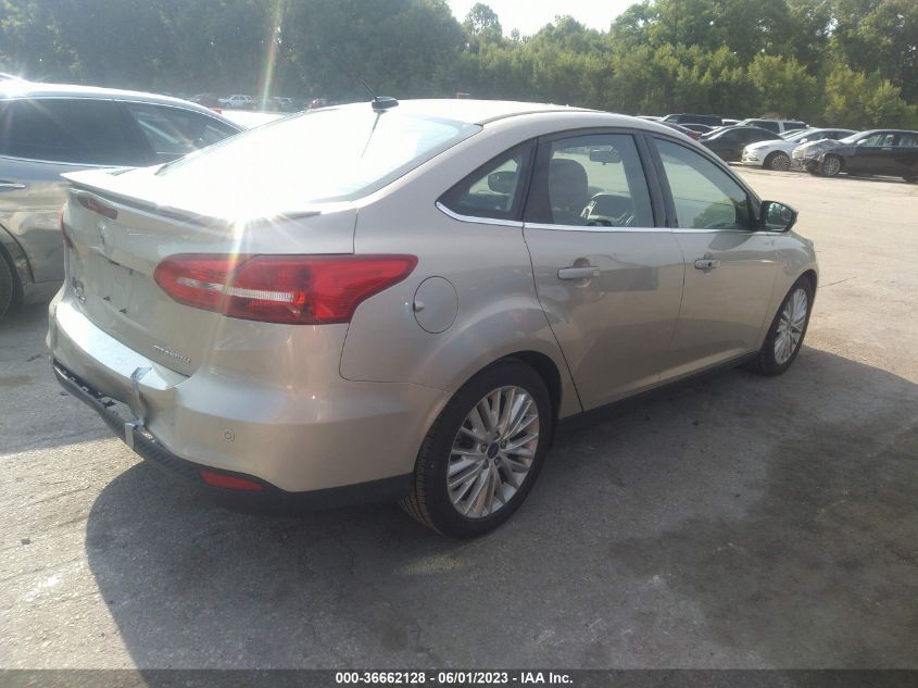 1FADP3J27HL238717 2017 FORD FOCUS, photo no. 4